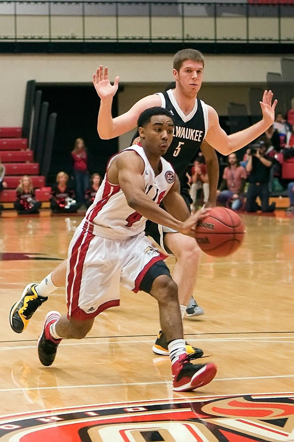 Carr transfers to Missouri Southern State